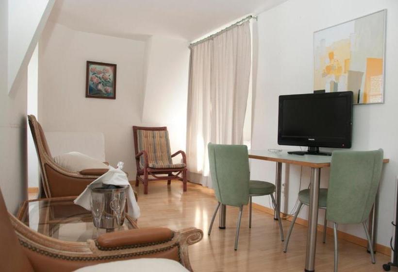 בית מלון כפרי Nydeck