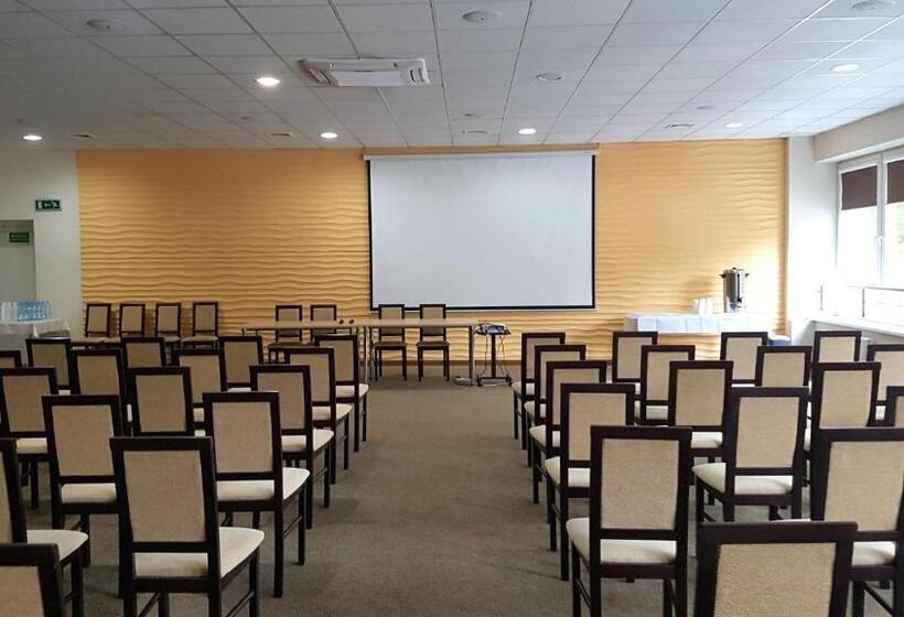 호텔 Ośrodek Wczasowy Bursztyn