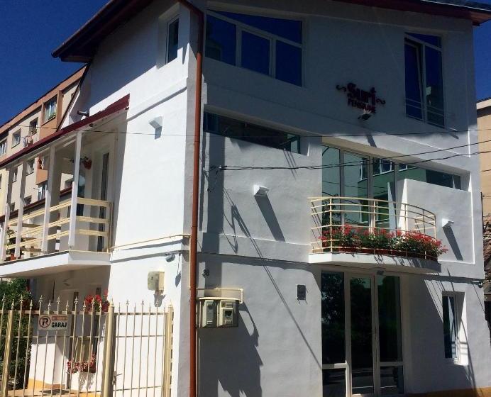 ホテル Suri Guesthouse