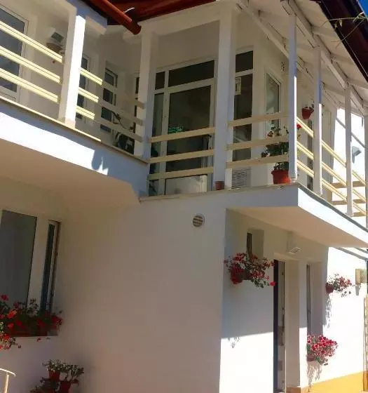 ホテル Suri Guesthouse