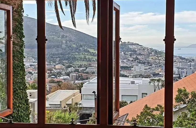 ホテル Redbourne Hilldrop Guesthouse B&b