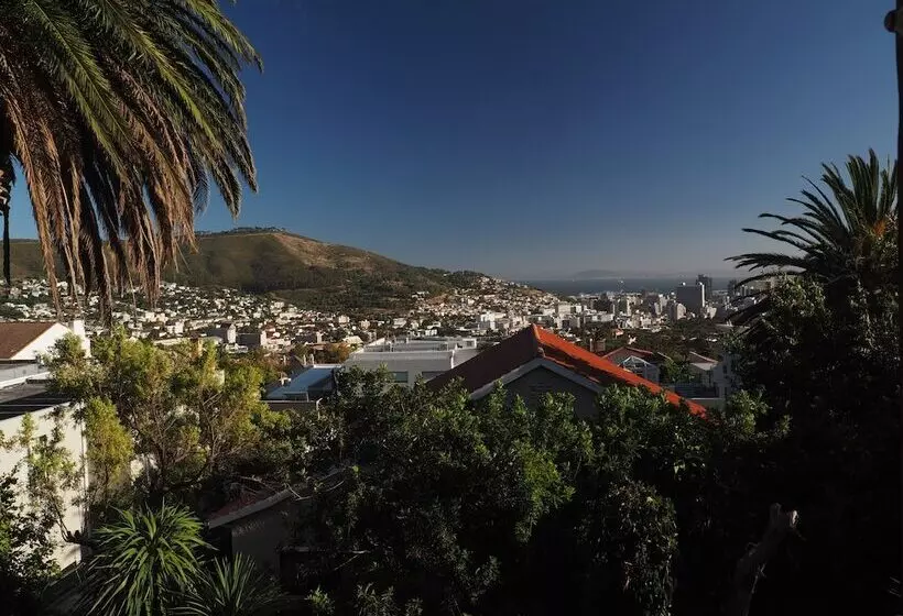 ホテル Redbourne Hilldrop Guesthouse B&b