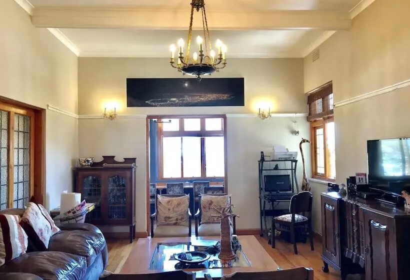 ホテル Redbourne Hilldrop Guesthouse B&b