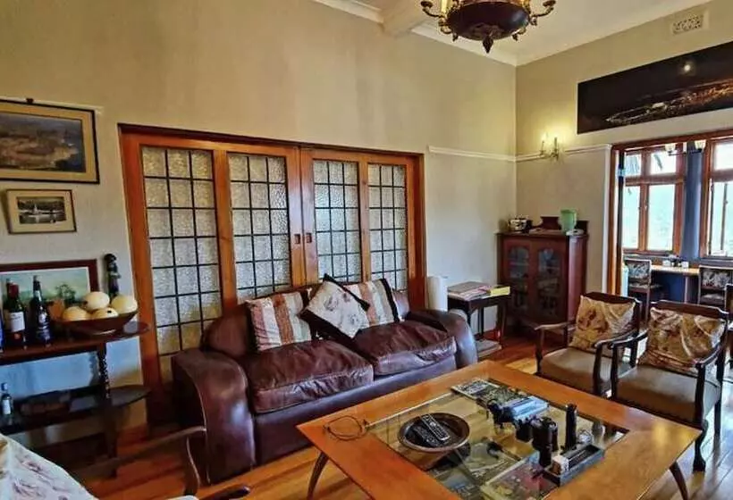 ホテル Redbourne Hilldrop Guesthouse B&b