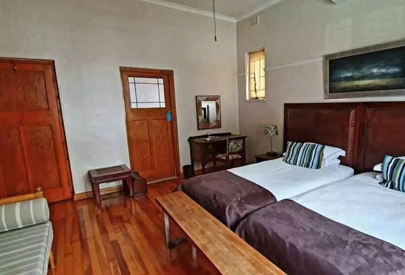 ホテル Redbourne Hilldrop Guesthouse B&b