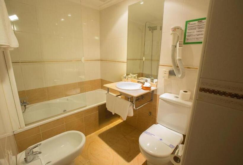 فندق Reyes Catolicos