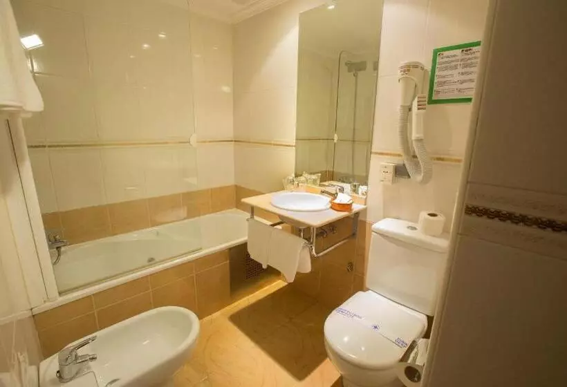 فندق Reyes Catolicos