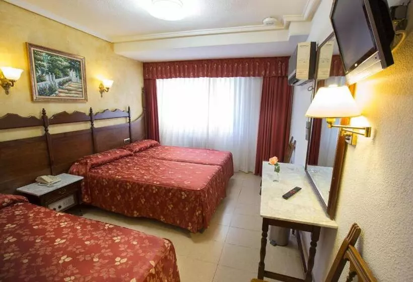 فندق Reyes Catolicos