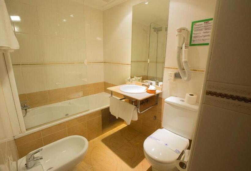 فندق Reyes Catolicos