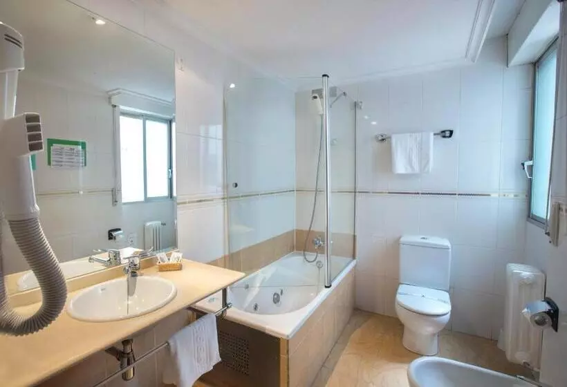 فندق Reyes Catolicos