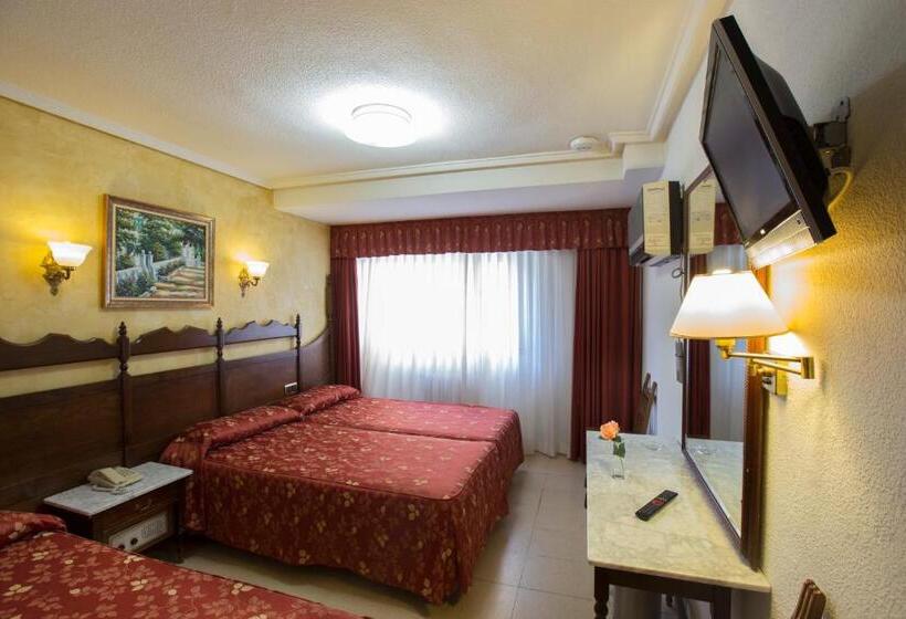 فندق Reyes Catolicos