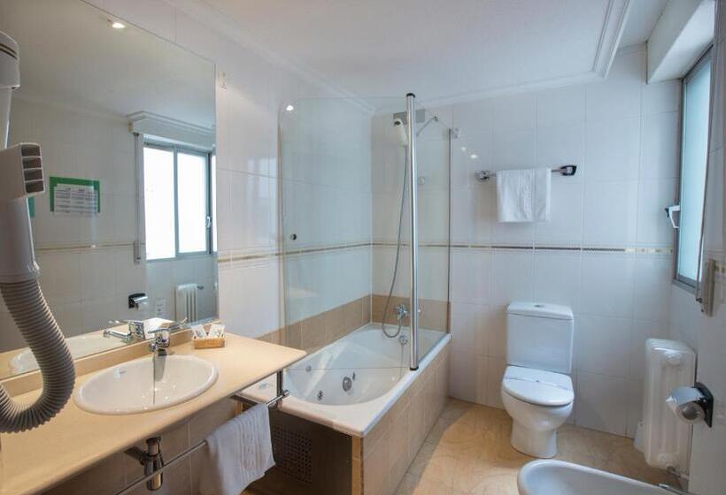 فندق Reyes Catolicos