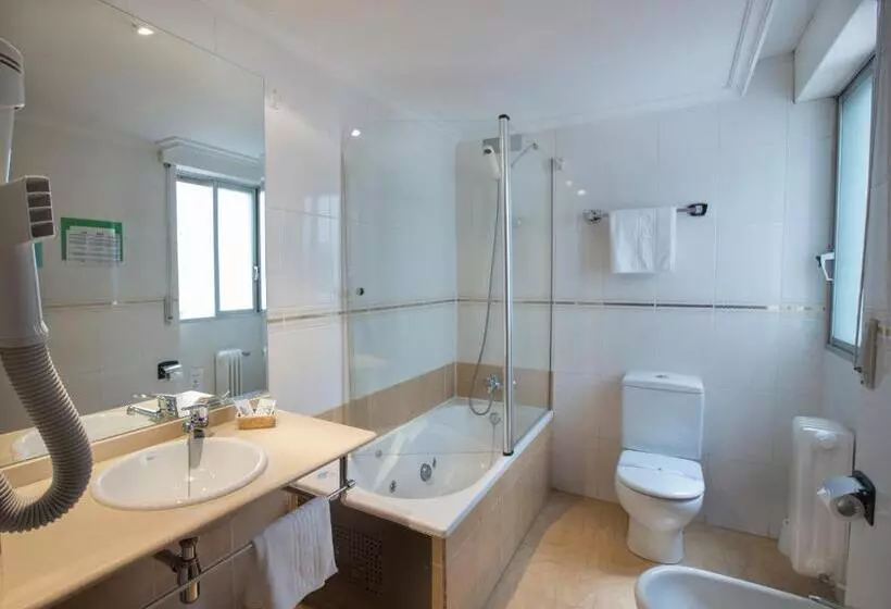 فندق Reyes Catolicos