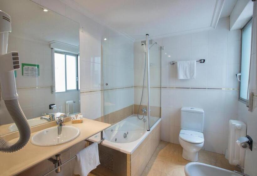 فندق Reyes Catolicos