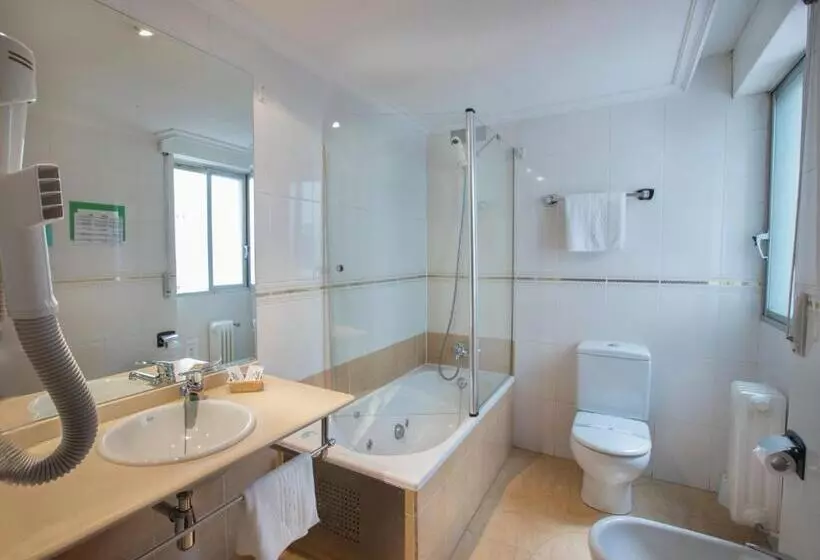 فندق Reyes Catolicos