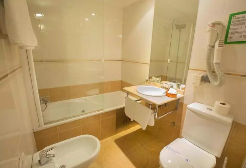 فندق Reyes Catolicos