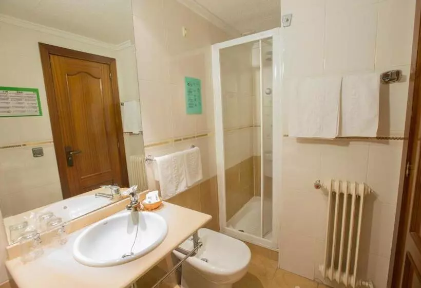 فندق Reyes Catolicos