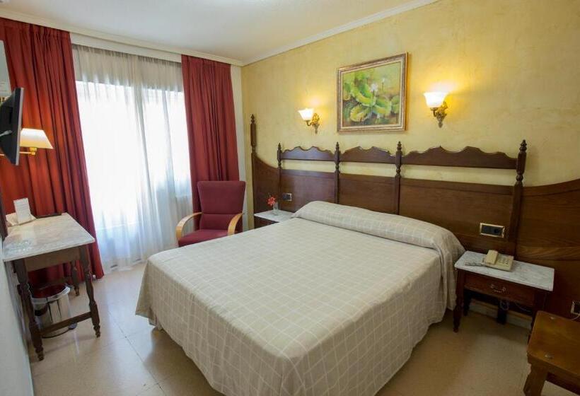 فندق Reyes Catolicos