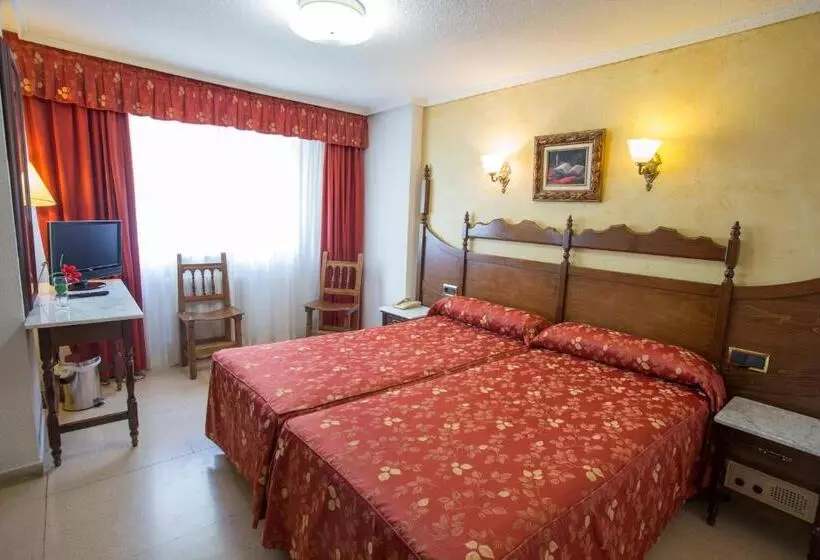 فندق Reyes Catolicos