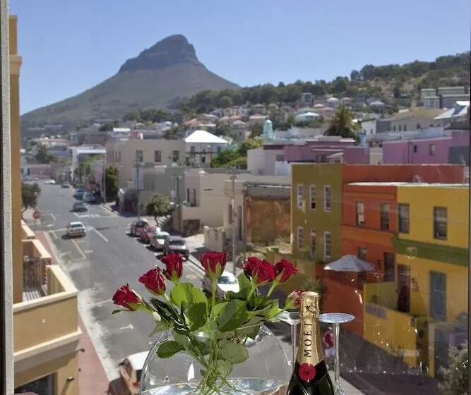 Hotelli Rouge On Rose Boutique