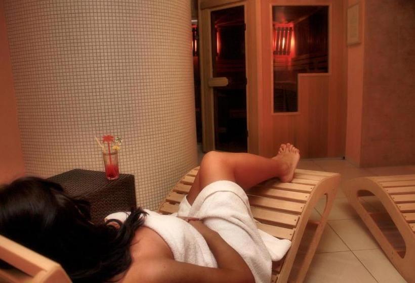 فندق Tarasy Wang