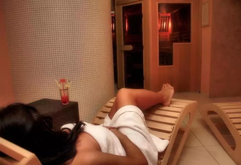 فندق Tarasy Wang