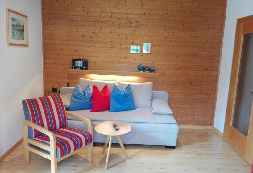 بنسيون Haus Groder