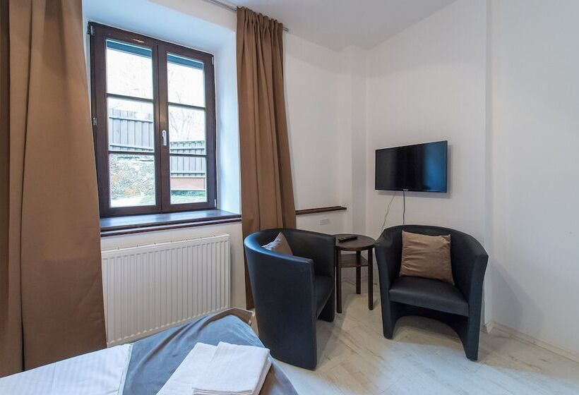 膳宿费 Penzion Zamecka Zahrada