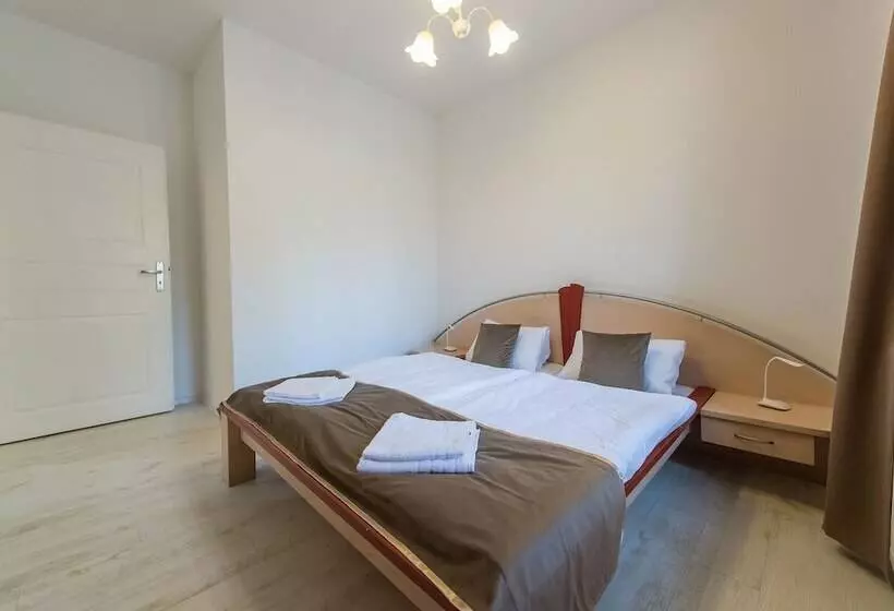 ペンション Penzion Zamecka Zahrada