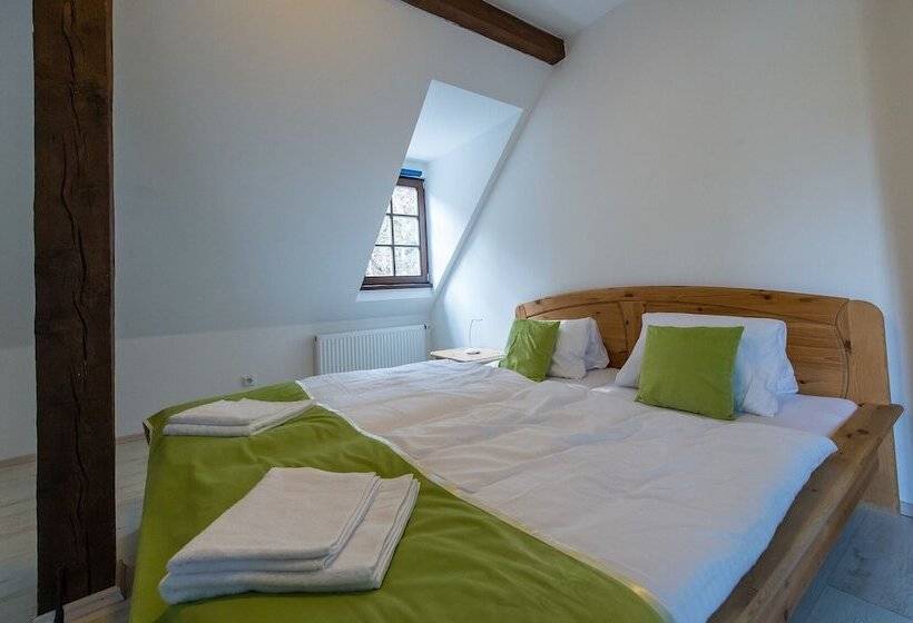 膳宿费 Penzion Zamecka Zahrada