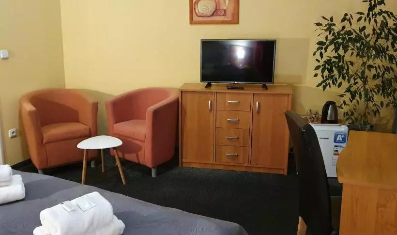 پانسیون Saraya Wellness & Penzion