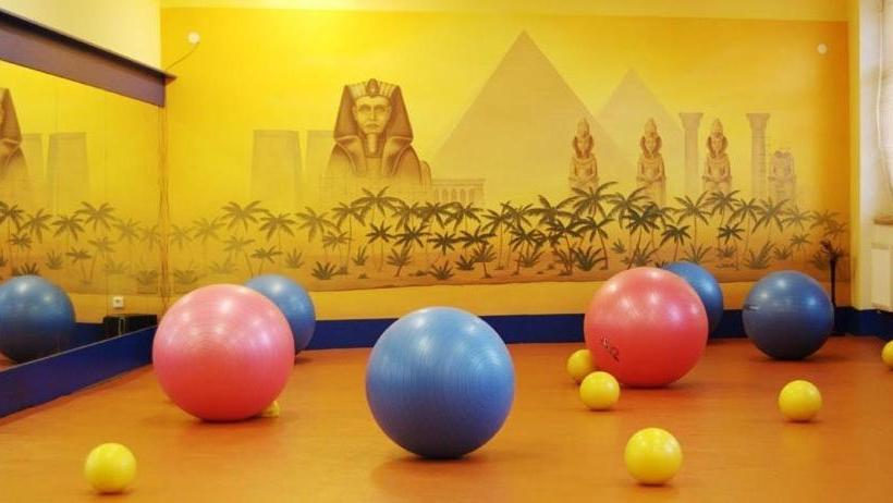 ペンション Saraya Wellness & Penzion