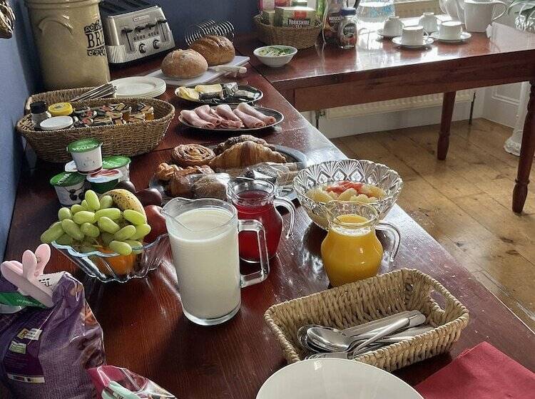 No 52 Bed And Breakfast