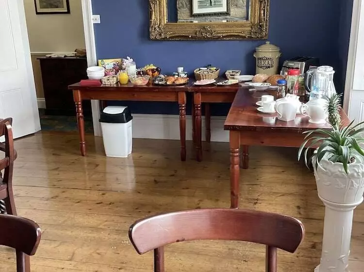 No 52 Bed And Breakfast