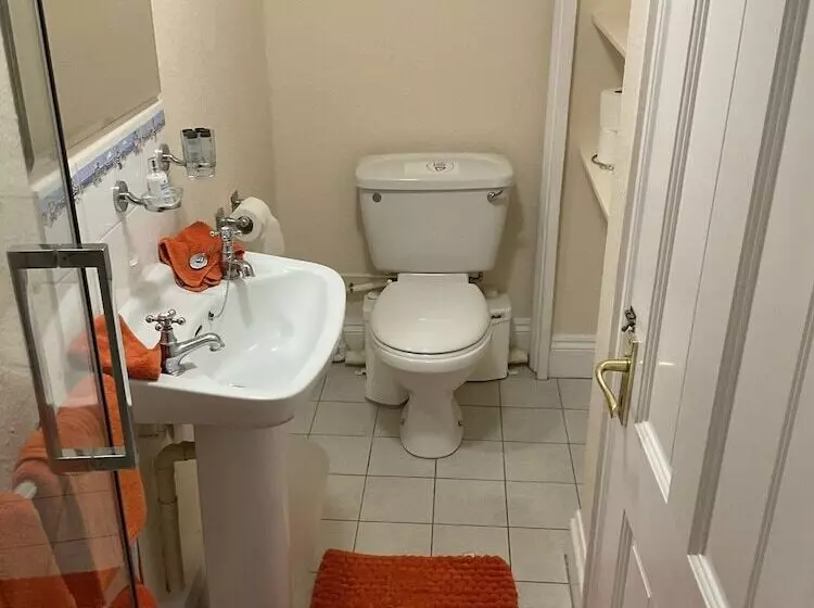 No 52 Bed And Breakfast