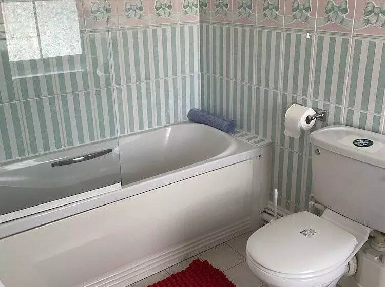 No 52 Bed And Breakfast