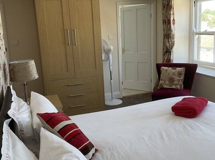 No 52 Bed And Breakfast