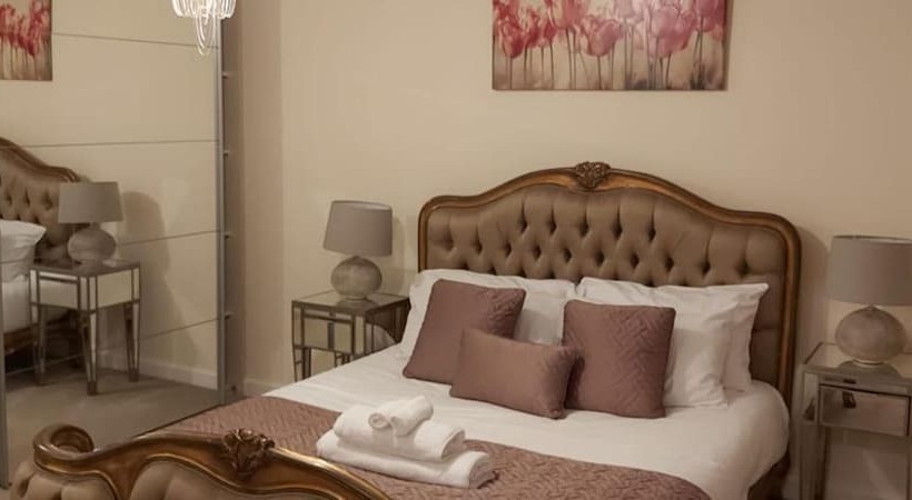 レジデンス Lovely 3 Bed House In Luton