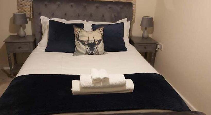 レジデンス Lovely 3 Bed House In Luton