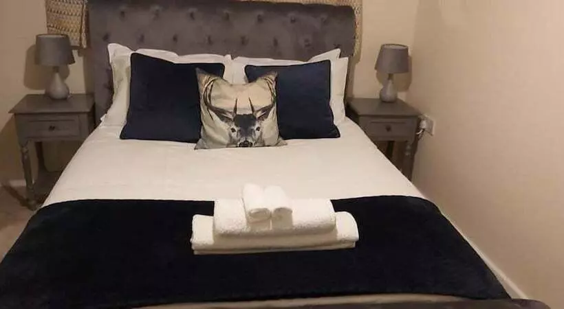 レジデンス Lovely 3 Bed House In Luton