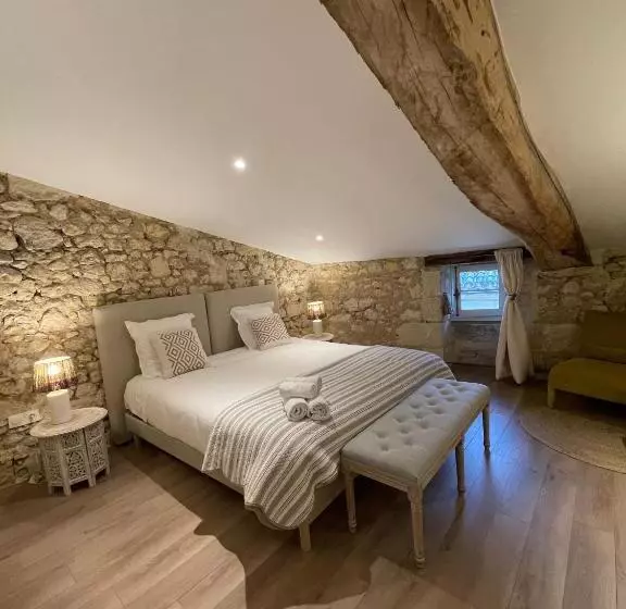 Hotelli La Maison Du Clocher