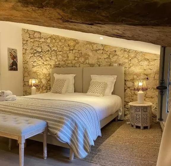 Hotelli La Maison Du Clocher