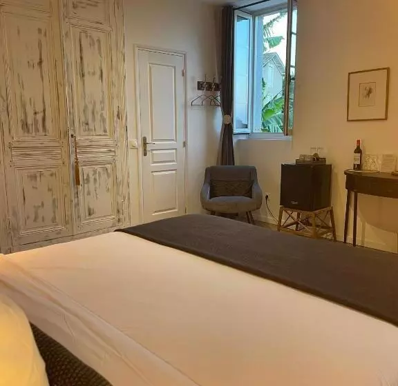 Hotelli La Maison Du Clocher