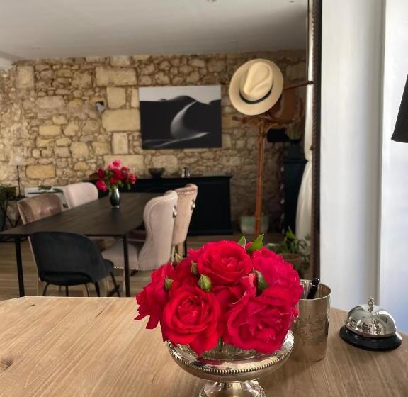 فندق La Maison Du Clocher