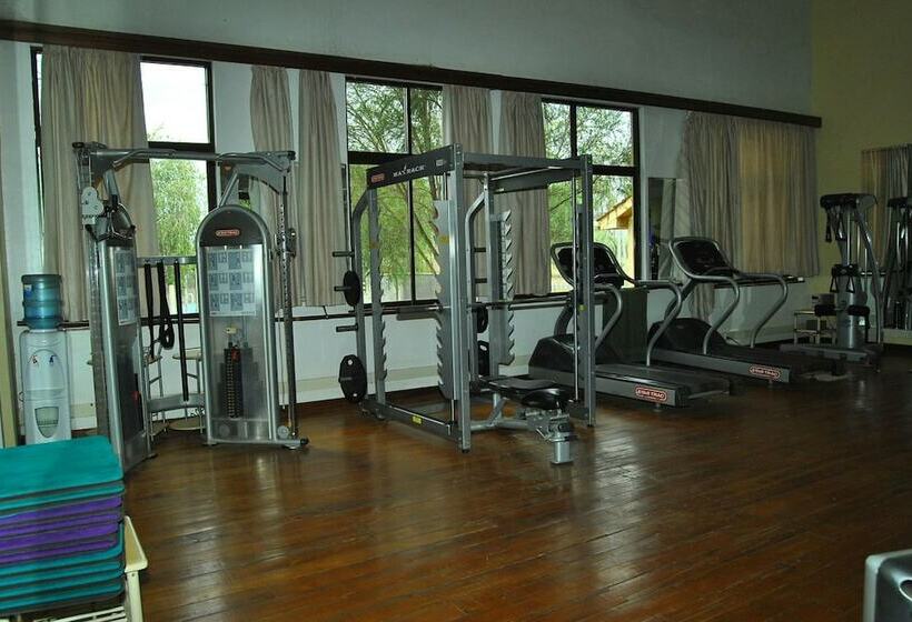 هتل Morendat Training And Conference Centre