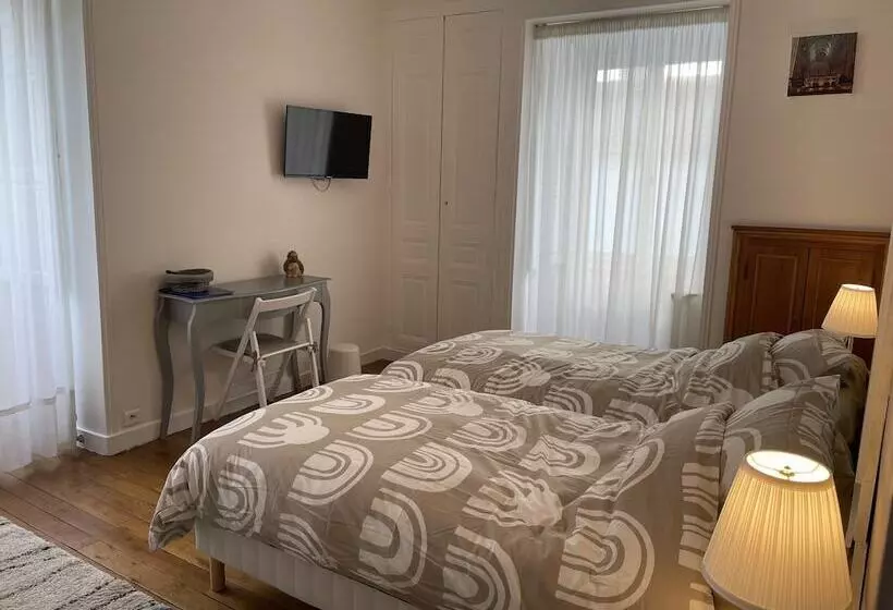 ペンション Les Hotes D’eloise