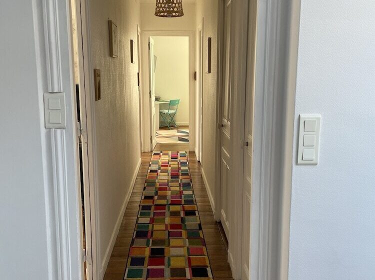 פנסיון Les Hotes D’eloise