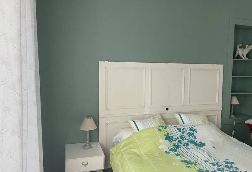 פנסיון Les Hotes D’eloise