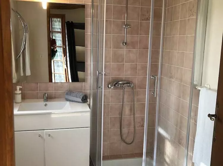 ペンション Maison D Hôtes Ourdeaux Et Gîte Chez Rouchon