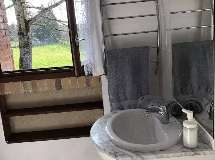 ペンション Maison D Hôtes Ourdeaux Et Gîte Chez Rouchon